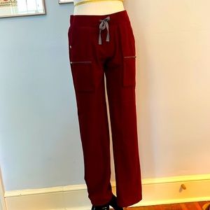 Figs 6 pocket scrub pants S